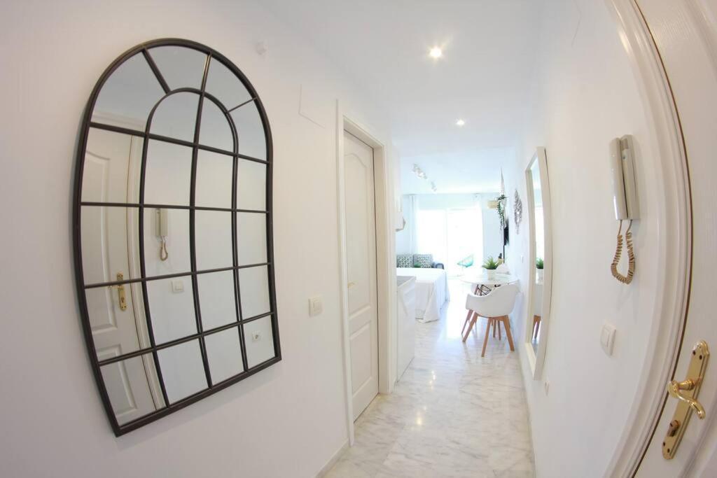 Torremolinos - New Central Studio Plata With Balconyアパートメント エクステリア 写真
